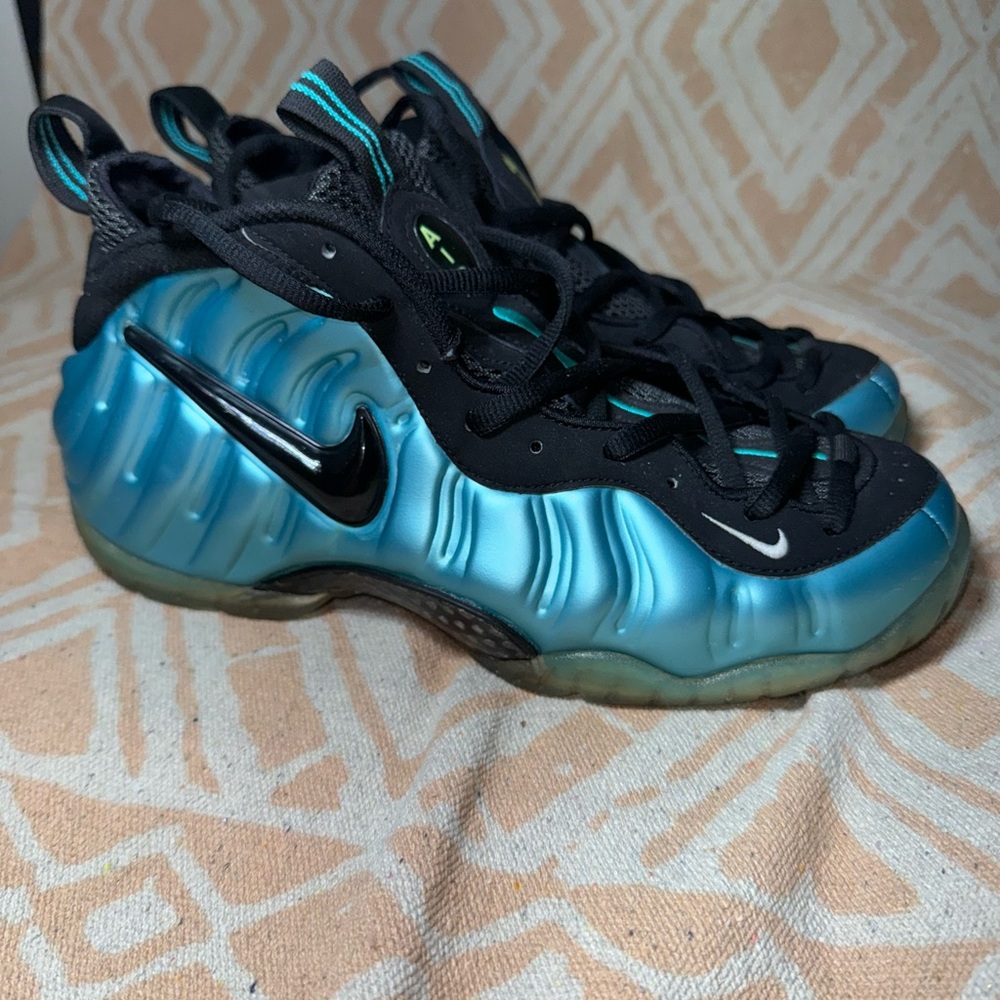 Nike foamposite pro electric blue size 10